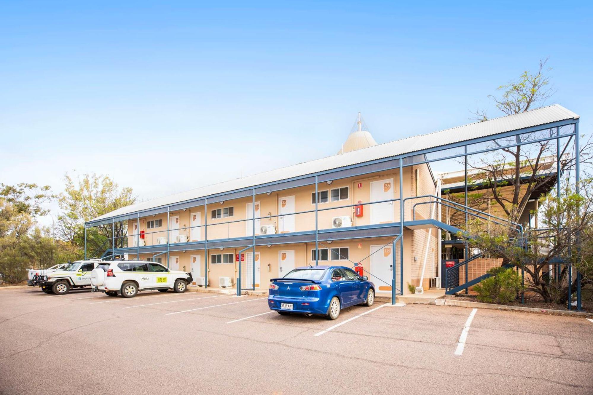Nightcap At Roxby Downs Motel Exterior photo
